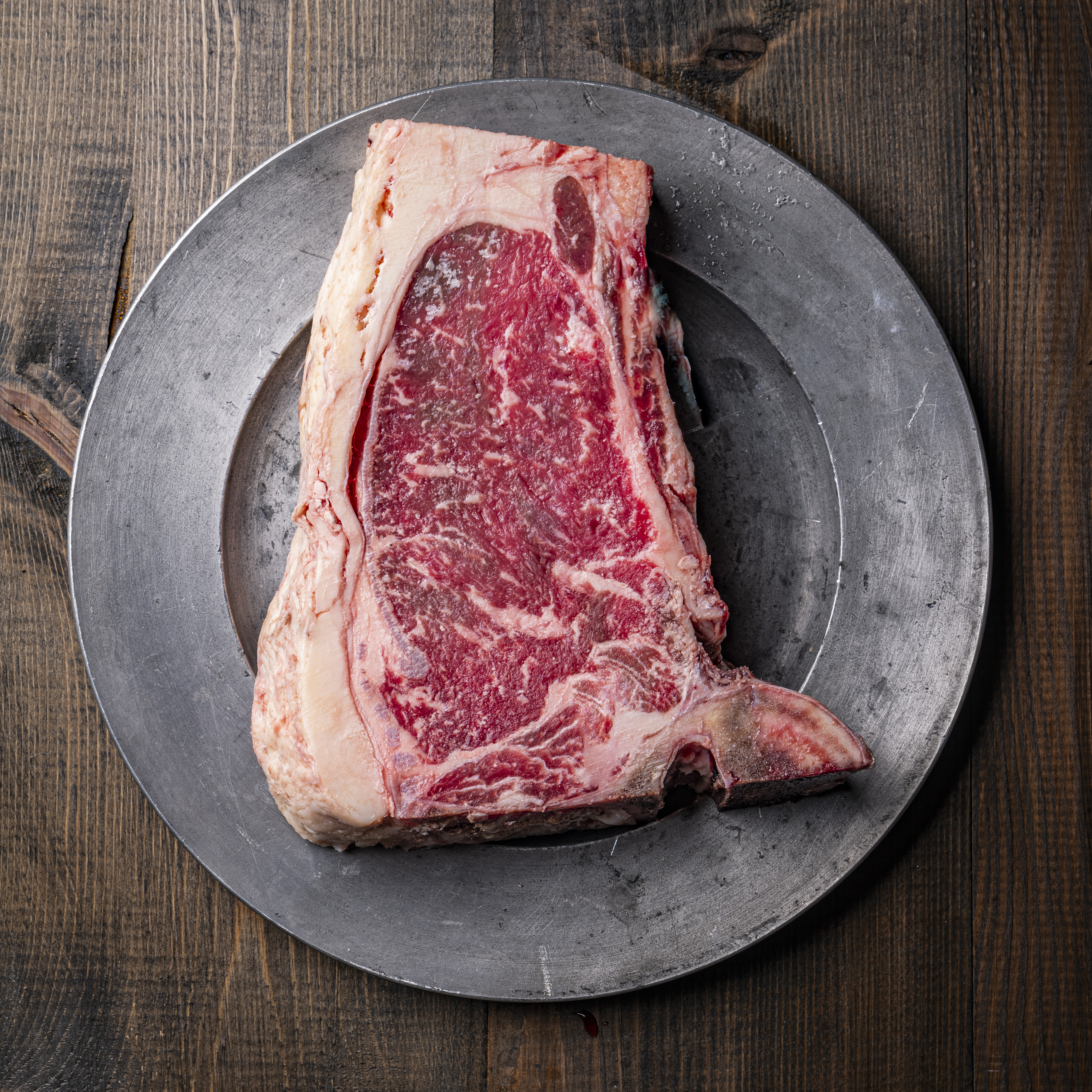 Dry Aged Steak mit Knochen